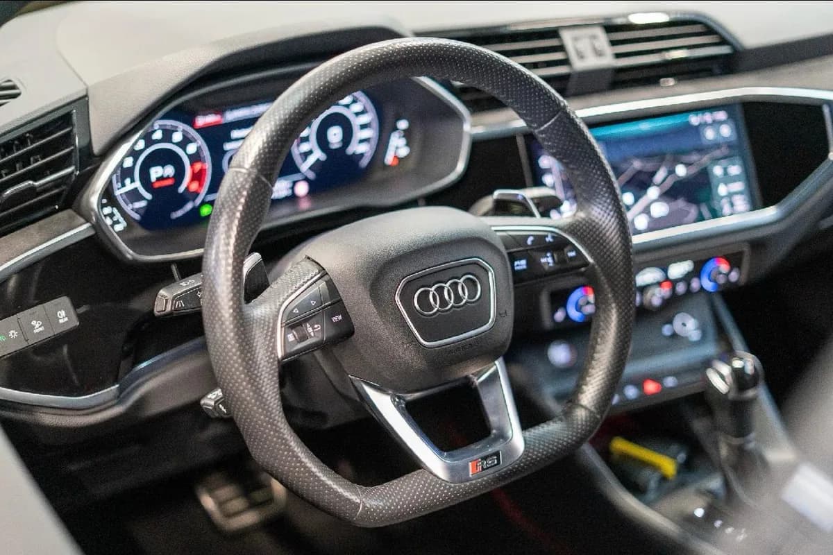 Audi RSQ3 - Miniature 7