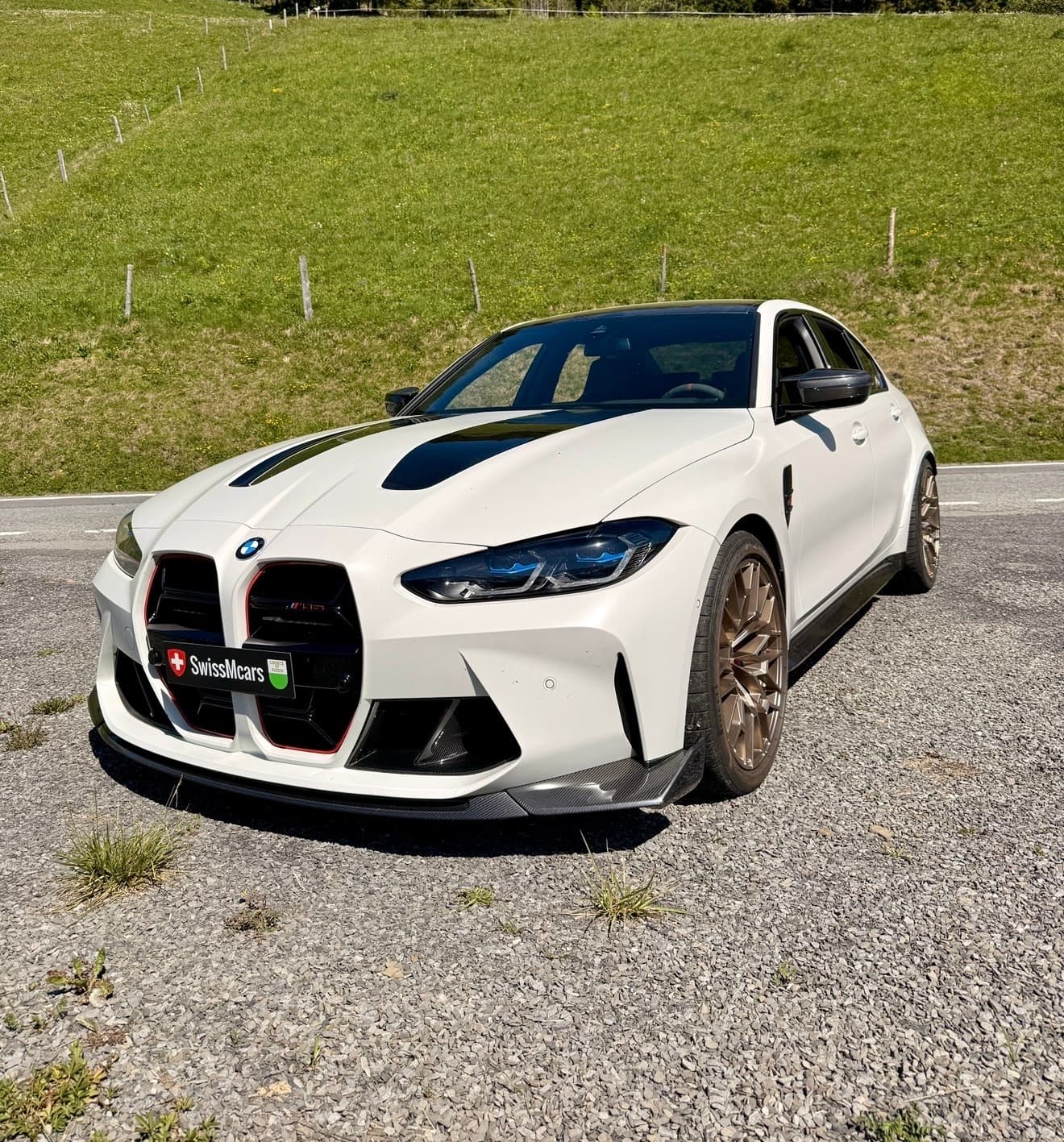BMW M3 CS - Thumbnail 3