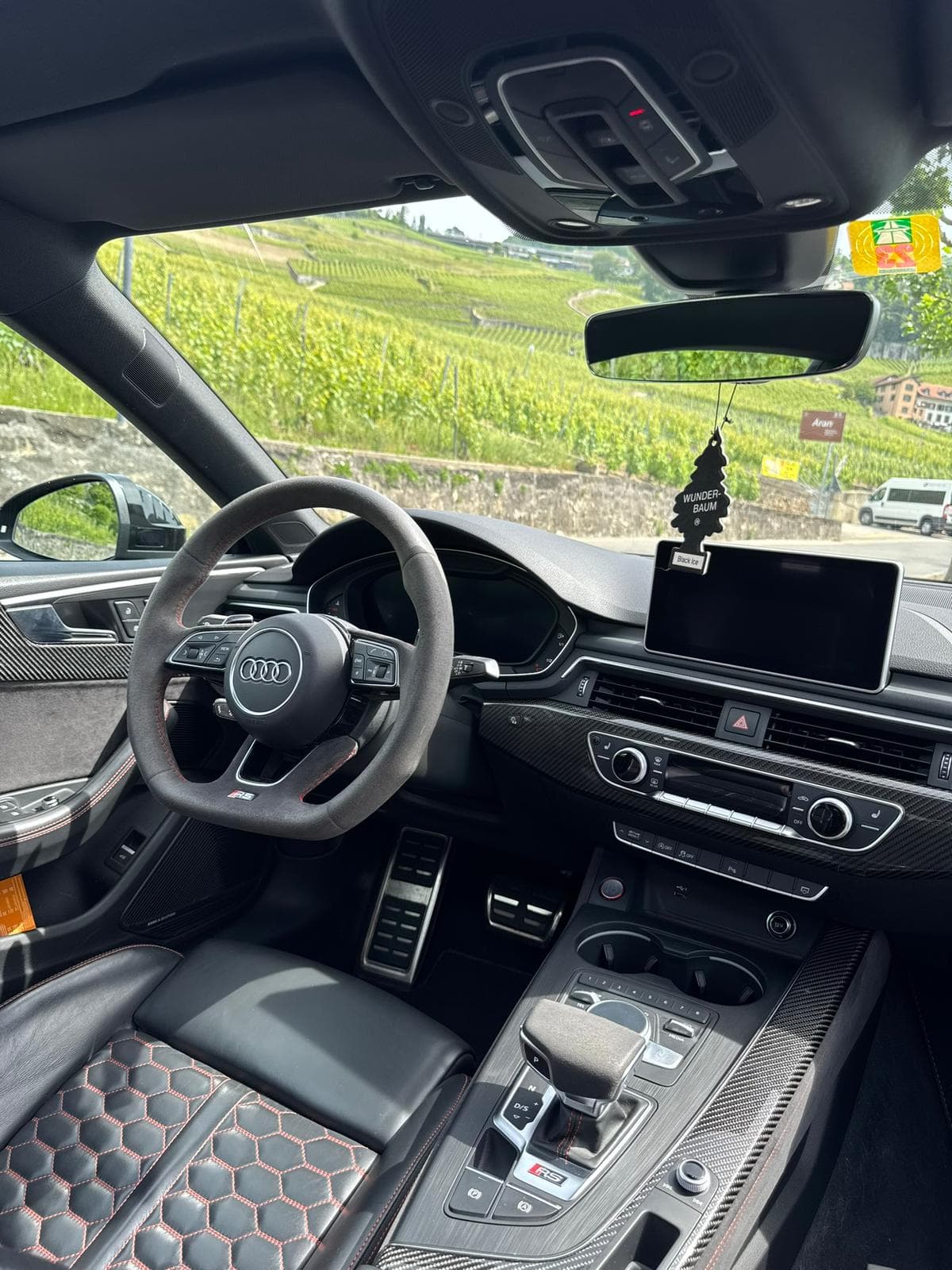 AUDI RS5 - Thumbnail 11