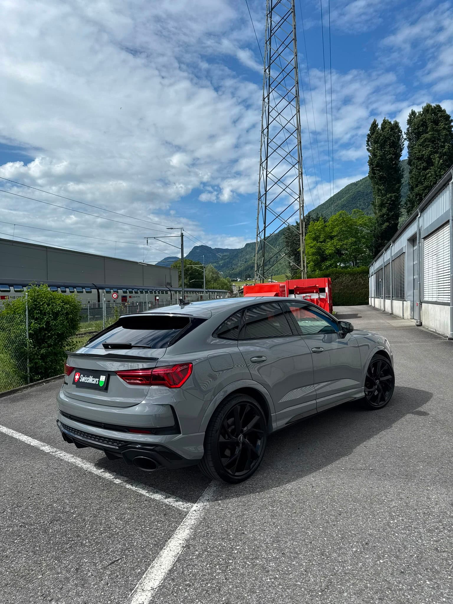 AUDI RSQ3 - Thumbnail 4