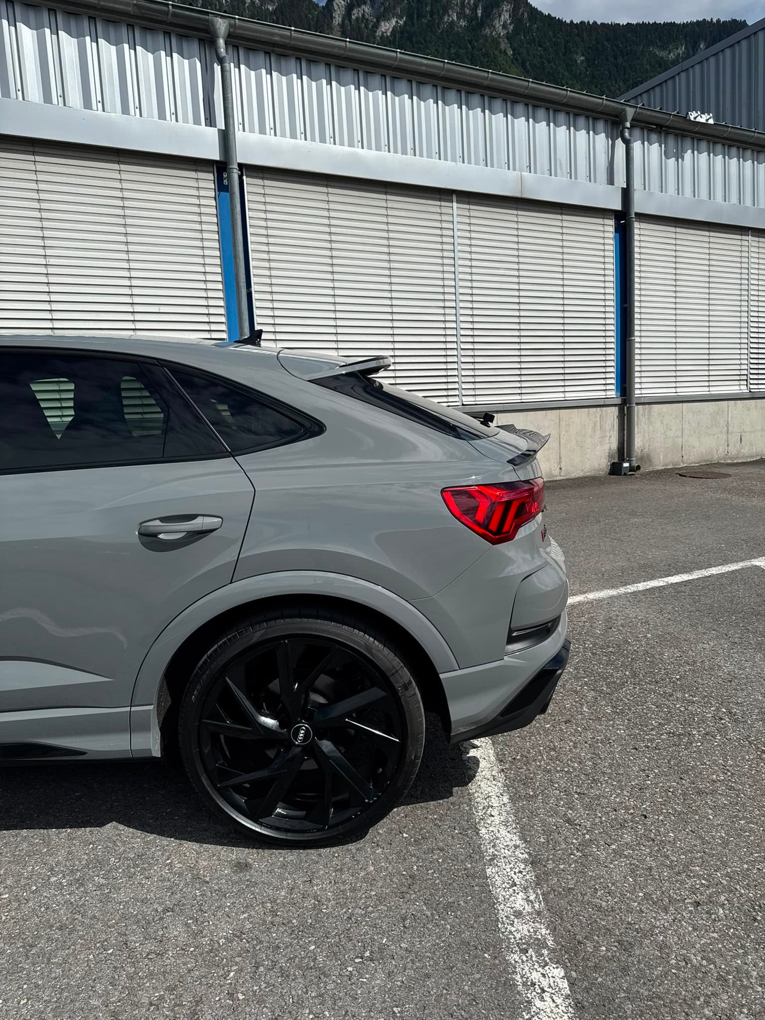AUDI RSQ3 - Thumbnail 10