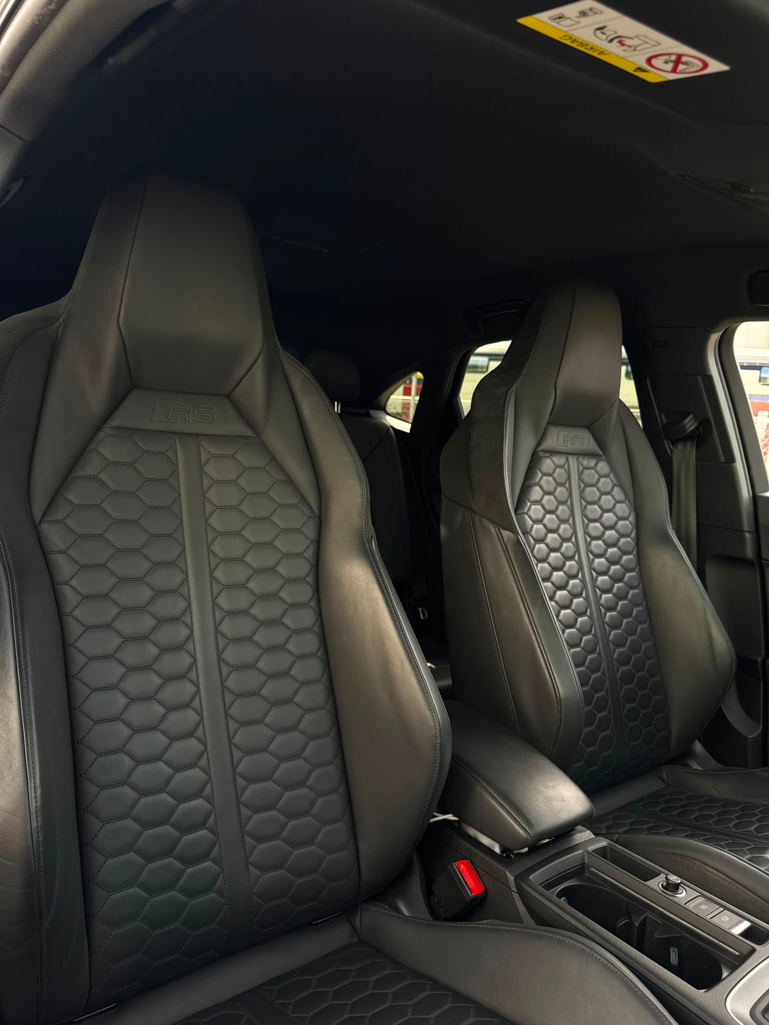 AUDI RSQ3 - Thumbnail 13