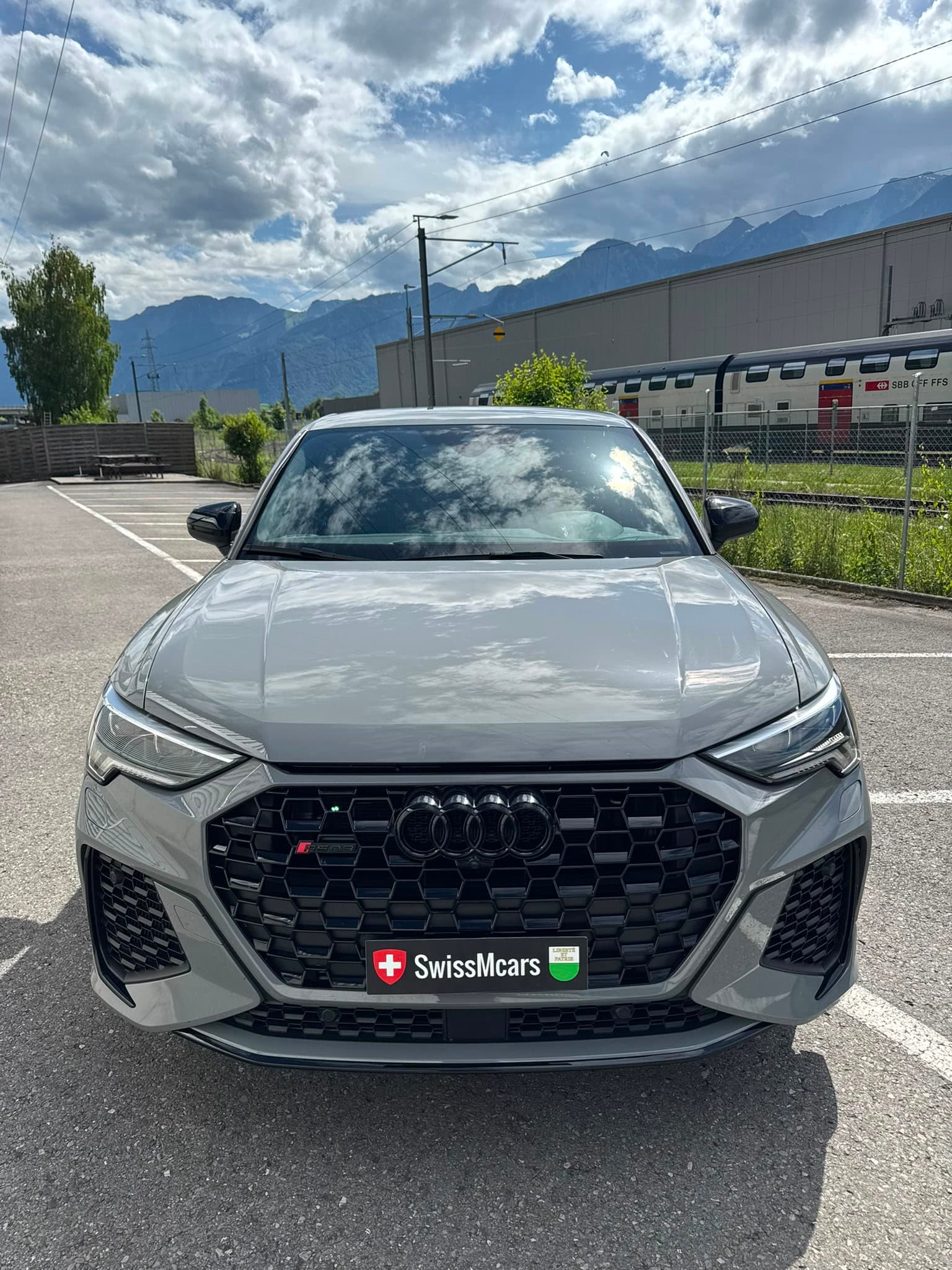 AUDI RSQ3 - Thumbnail 18