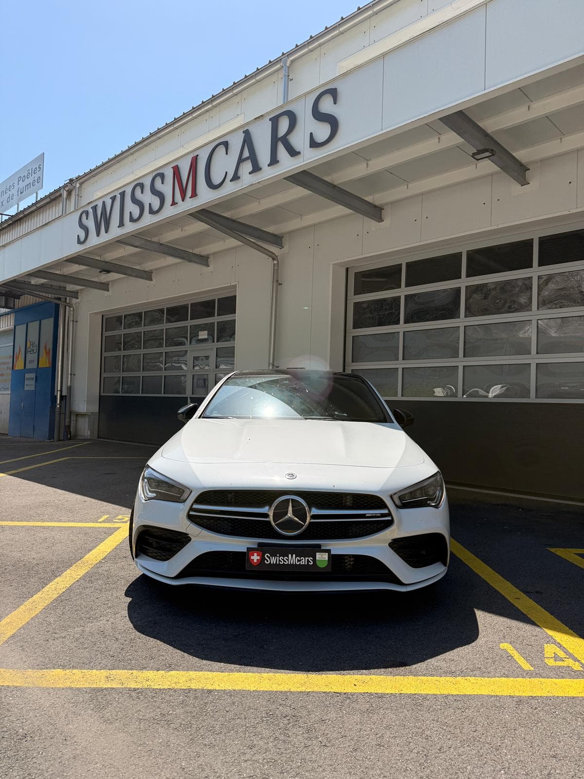 Mercedes CLA 35 AMG - Miniature 2