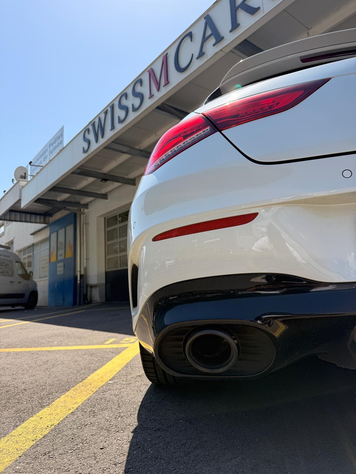 Mercedes CLA 35 AMG - Miniature 10