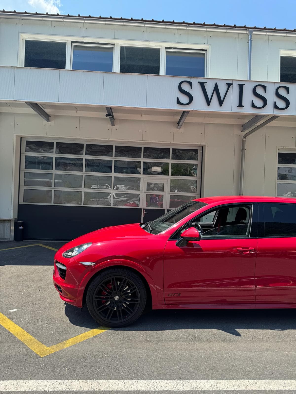 Porsche Cayenne GTS - Thumbnail 3