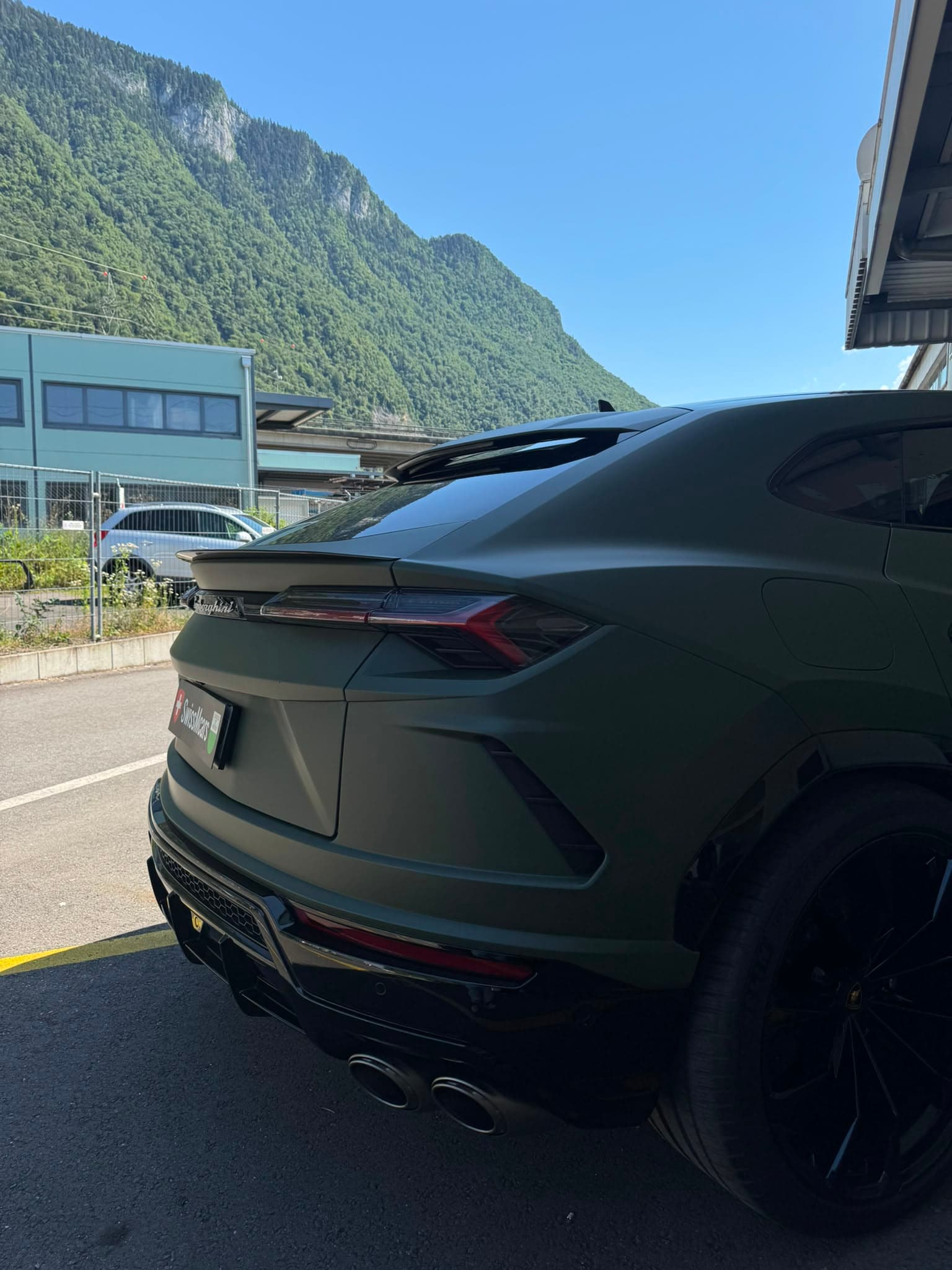 Lamborghini Urus - Thumbnail 6