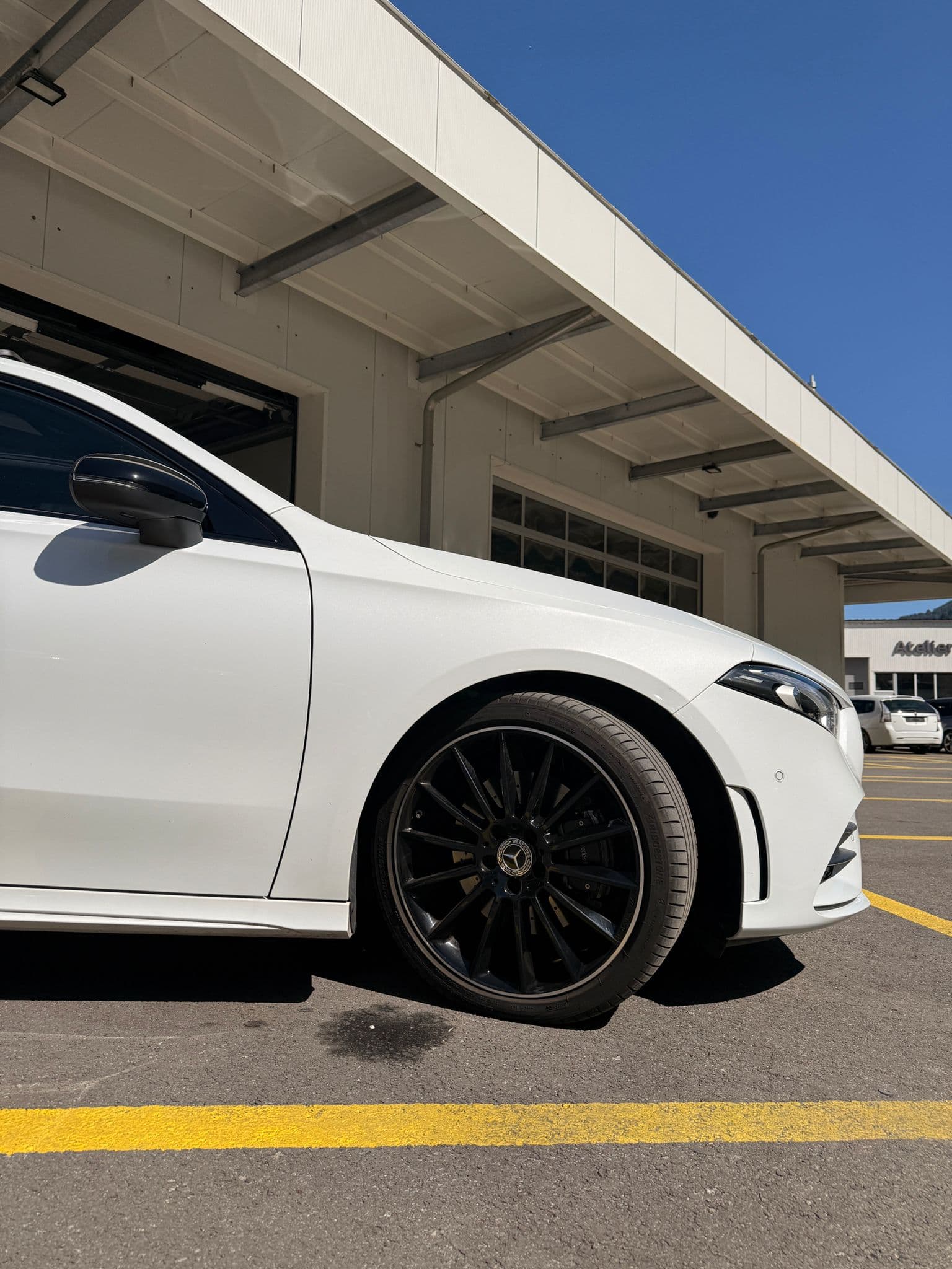 Mercedes-Benz Classe A 220 AMG - Thumbnail 4