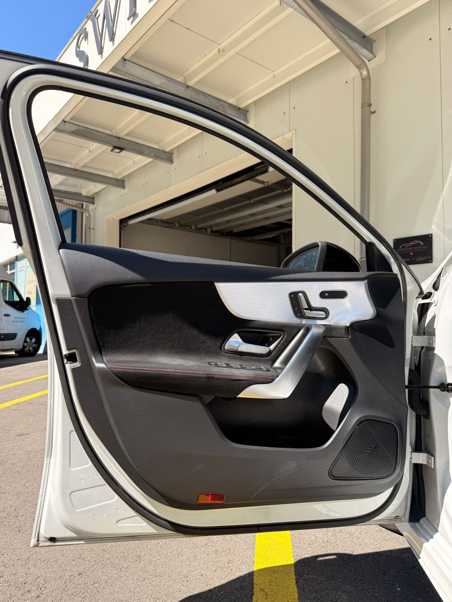 Mercedes-Benz Classe A 220 AMG - Thumbnail 15