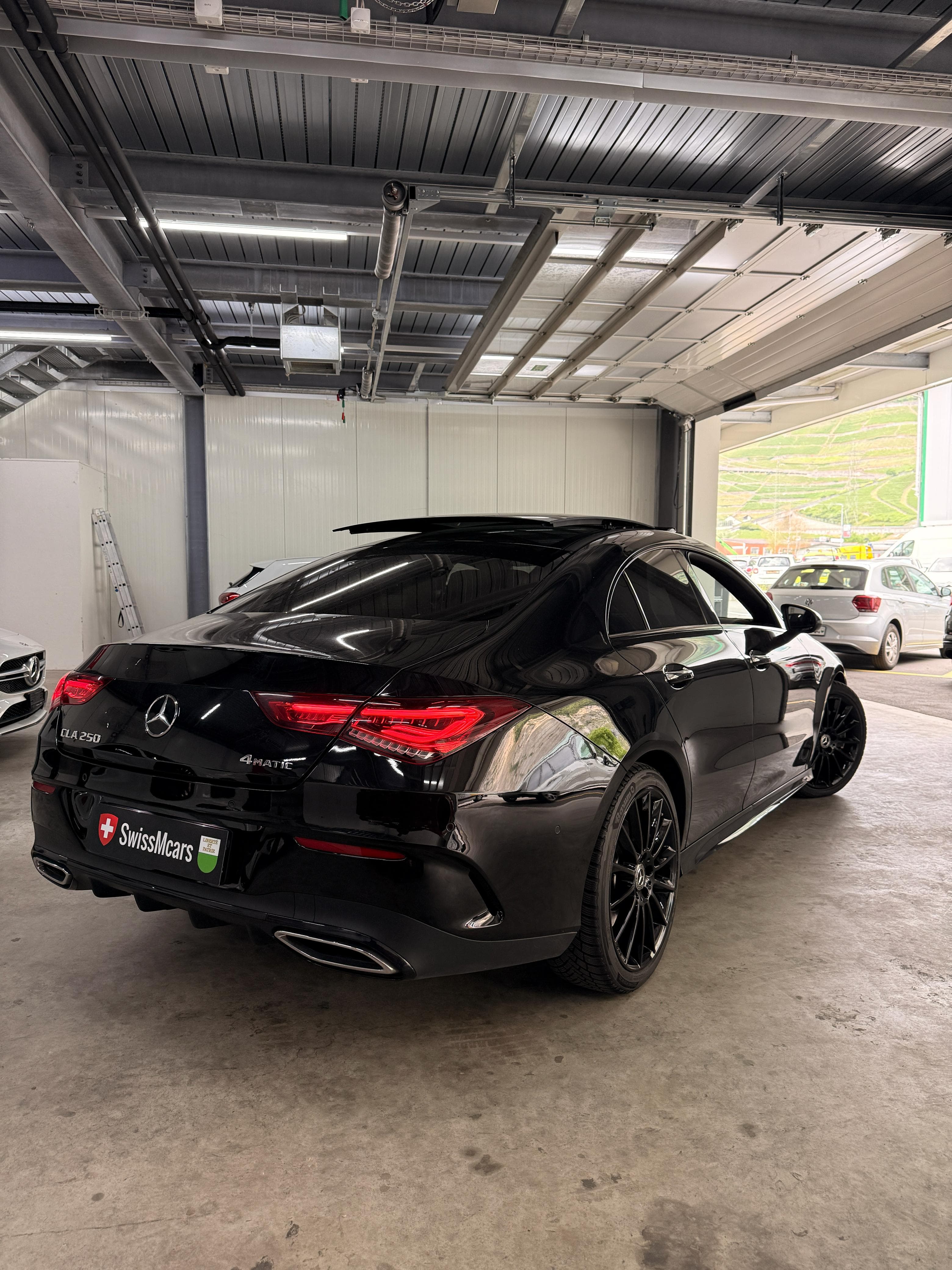 Mercedes Benz CLA 250 AMG 4MATIC - Thumbnail 4