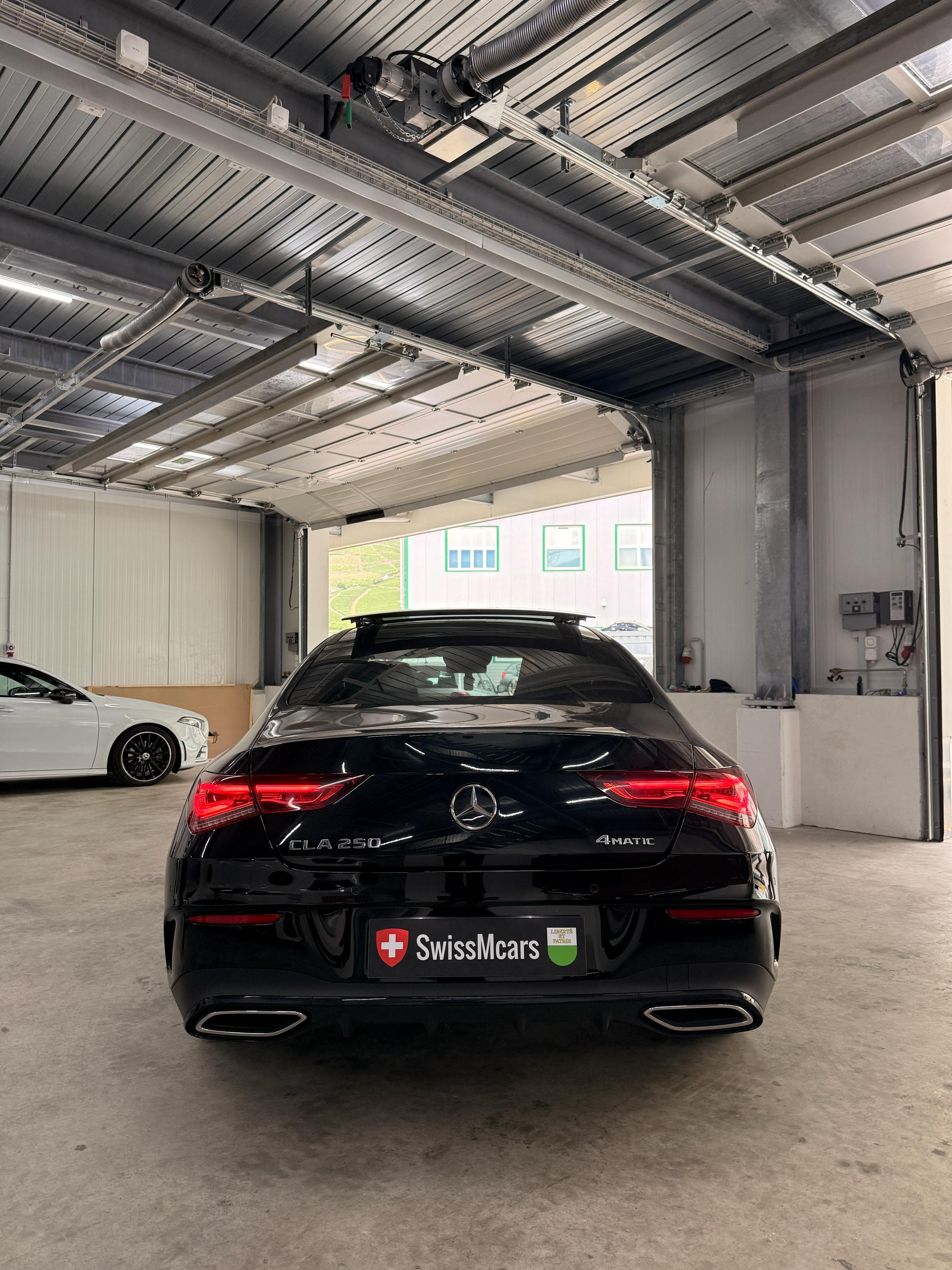 Mercedes Benz CLA 250 AMG 4MATIC - Thumbnail 5