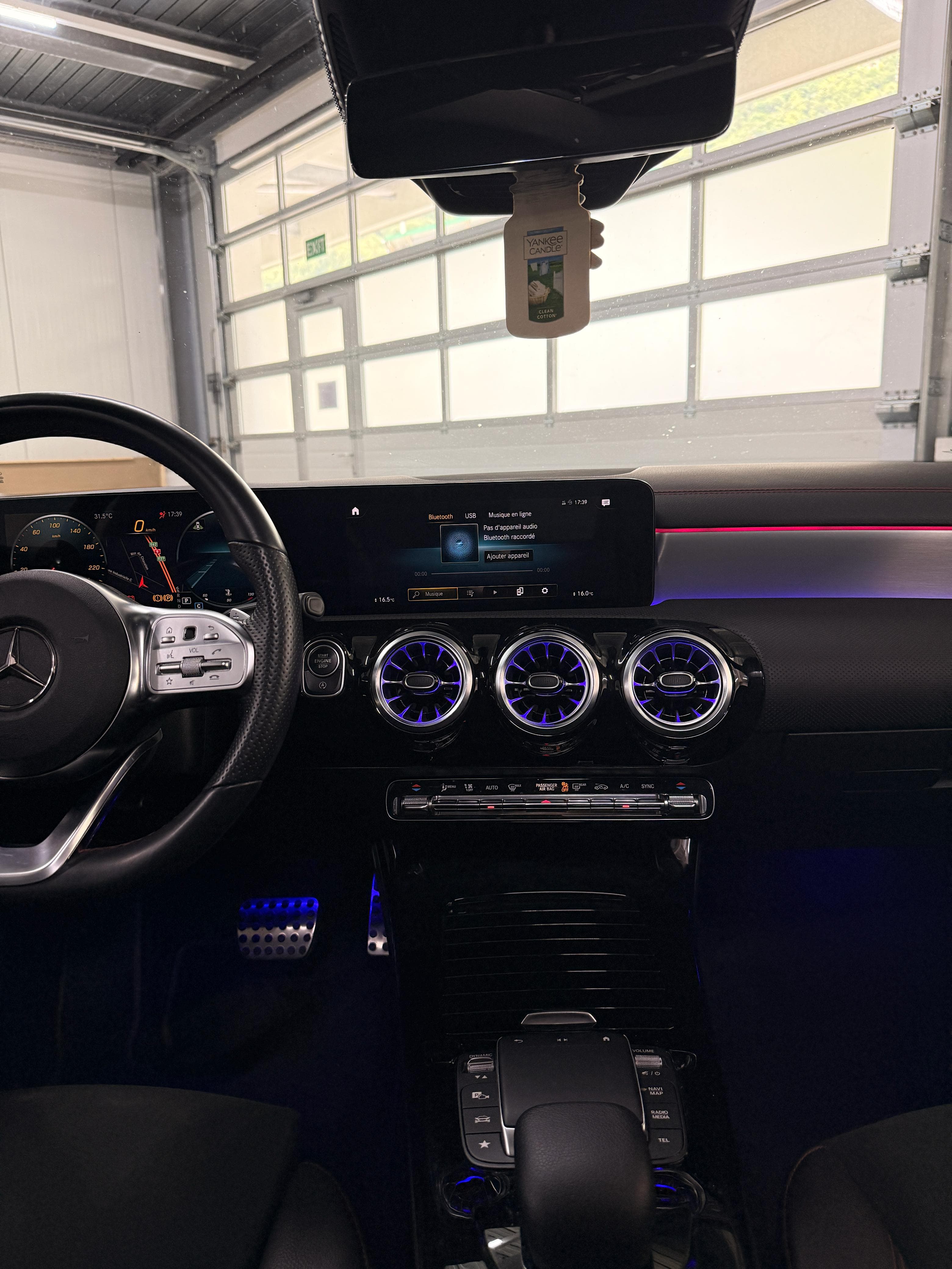 Mercedes Benz CLA 250 AMG 4MATIC - Thumbnail 8