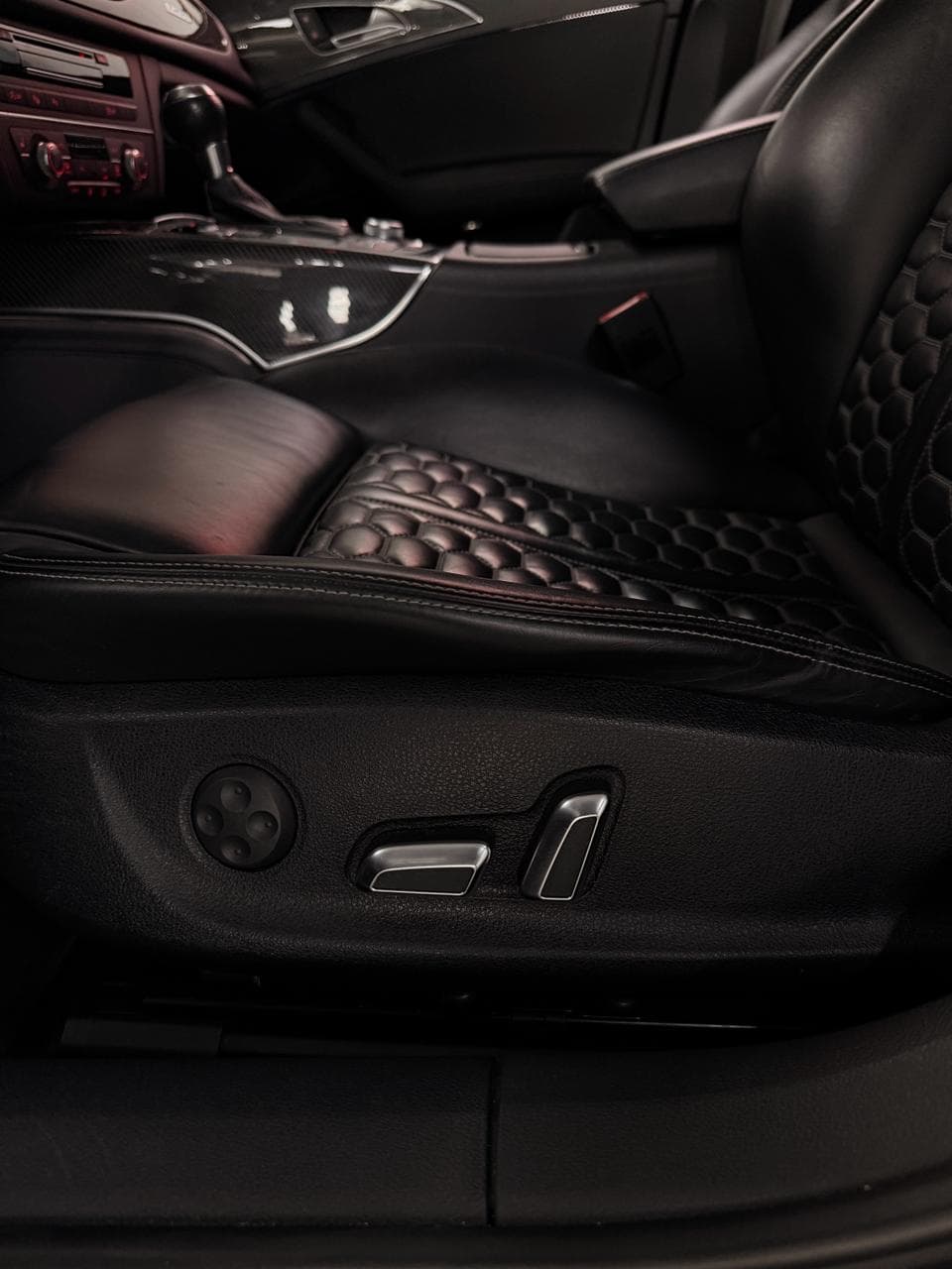 AUDI RS6 ABT - Miniature 14