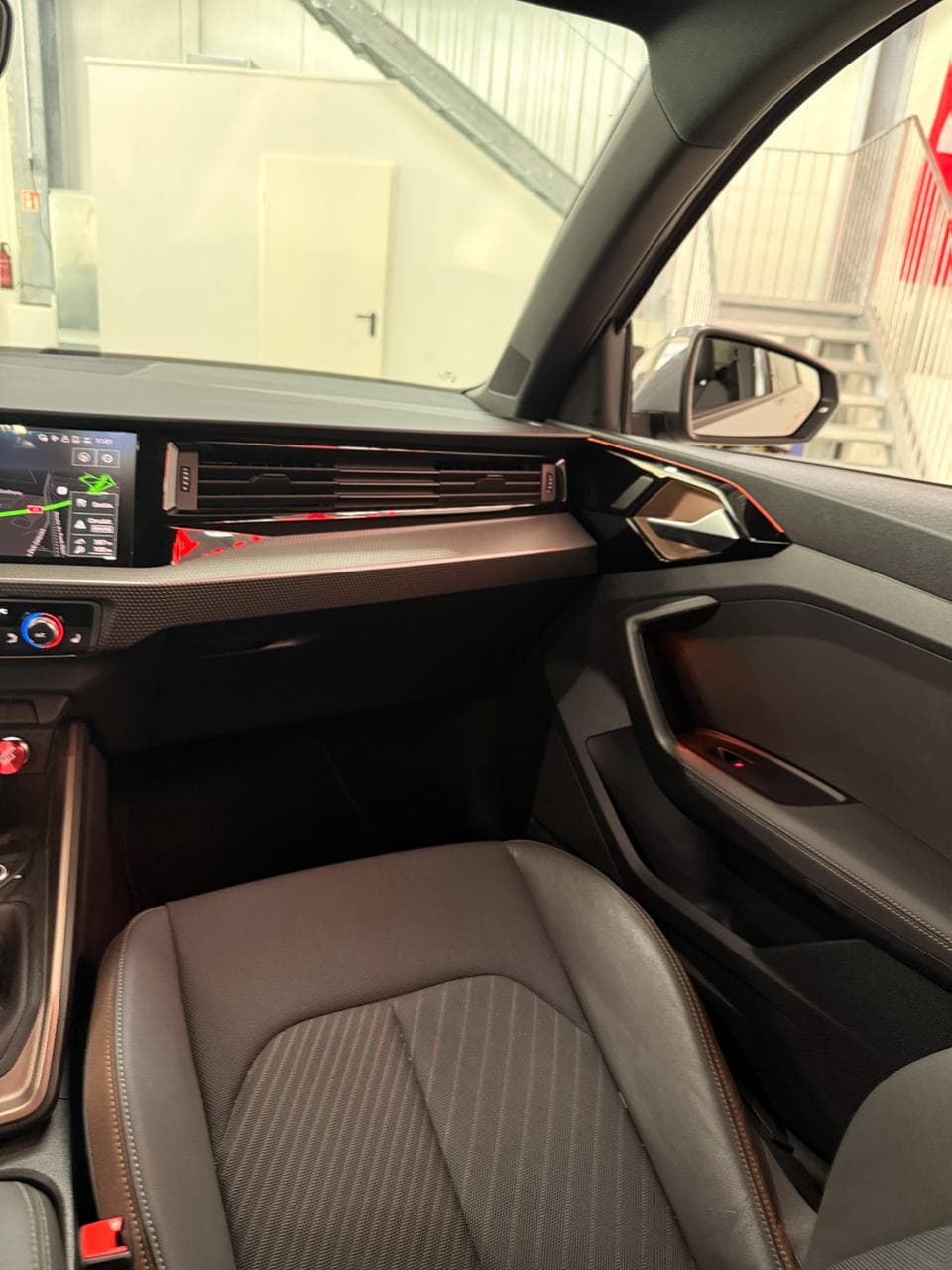 AUDI A1 Allstreet 30 Tfsi - Miniature 10