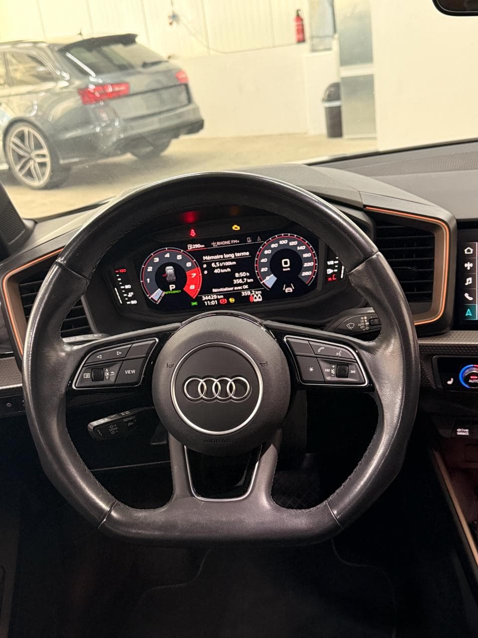 AUDI A1 Allstreet 30 Tfsi - Miniature 11