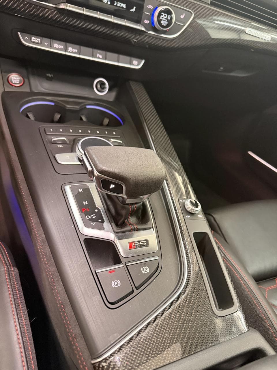 AUDI RS5 - Miniature 18