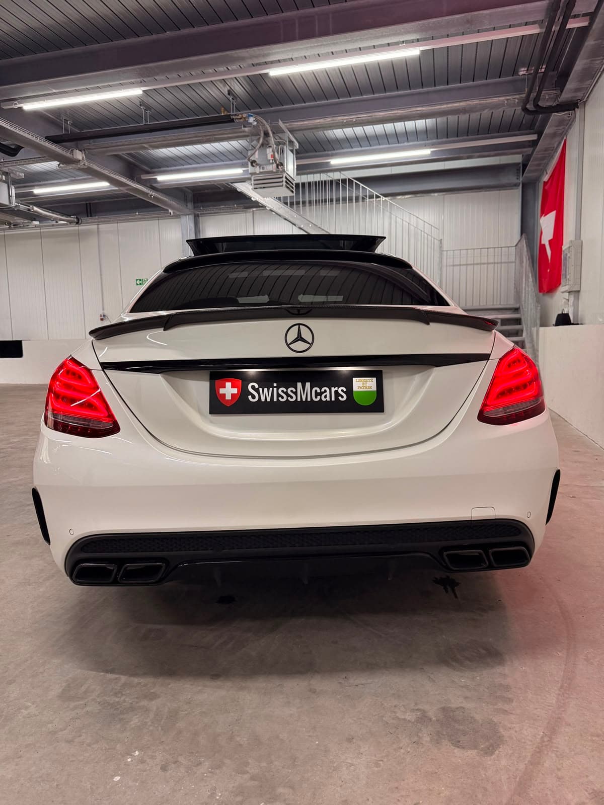 MERCEDES-BENZ C63 S AMG - Miniature 7