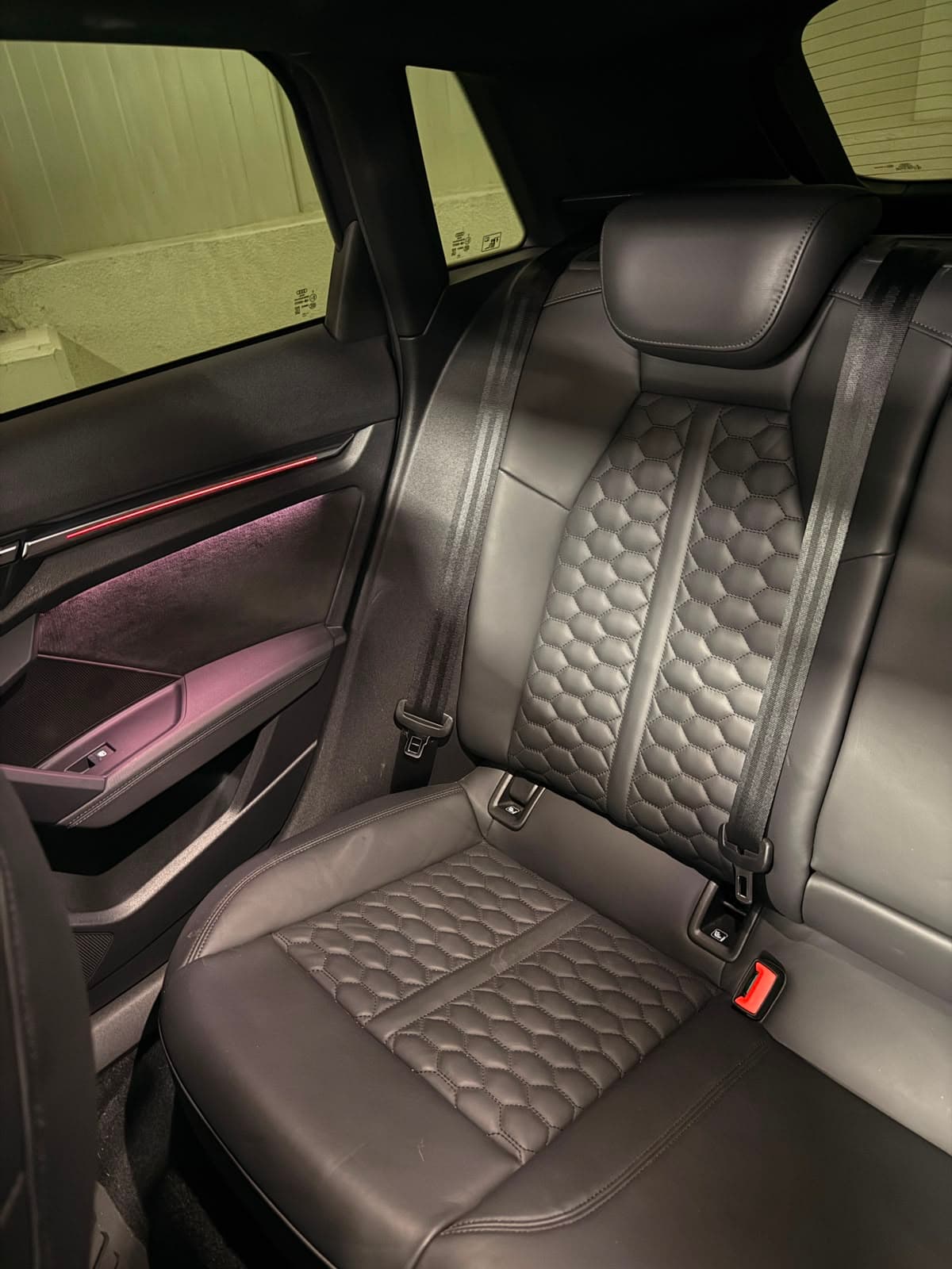 AUDI RS3 Sportback - Miniature 12