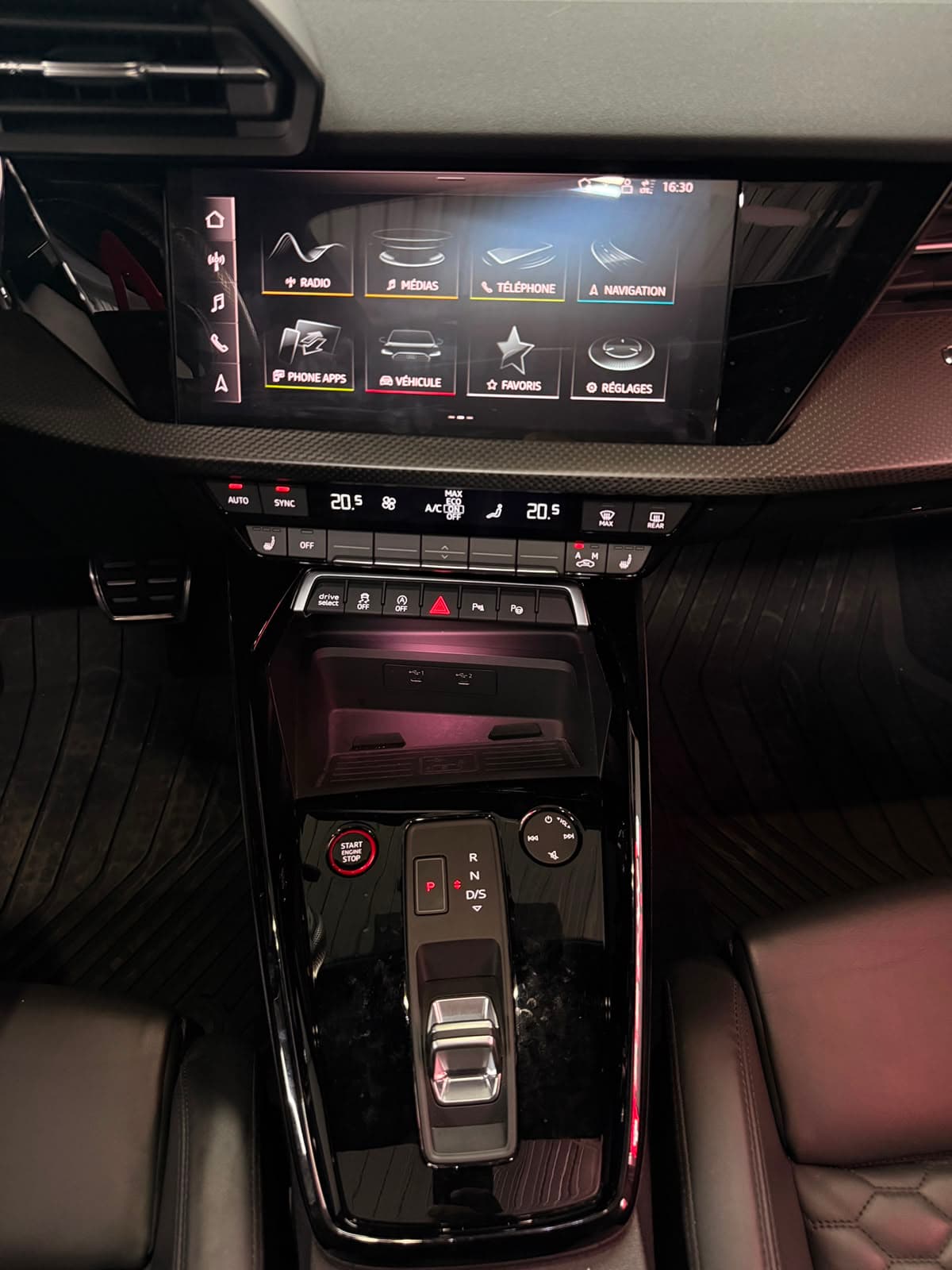 AUDI RS3 Sportback - Miniature 18