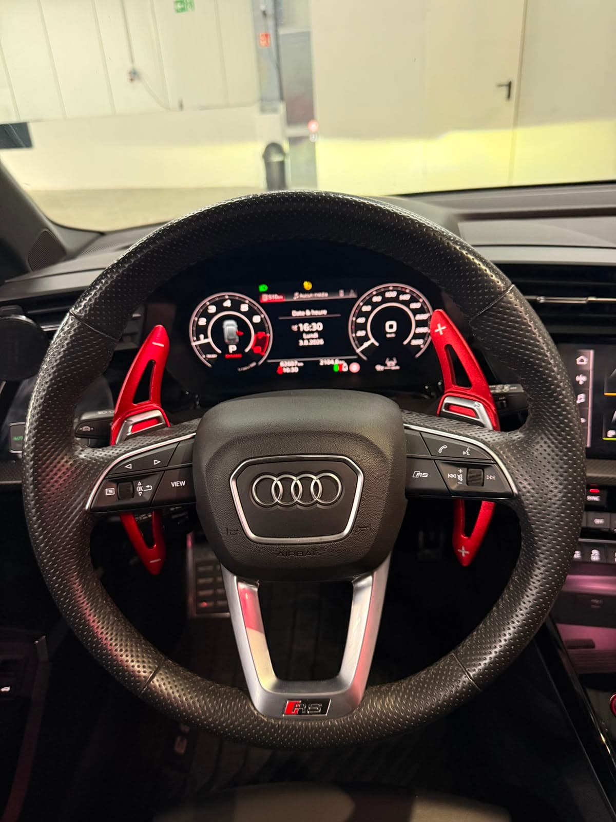 AUDI RS3 Sportback - Miniature 19